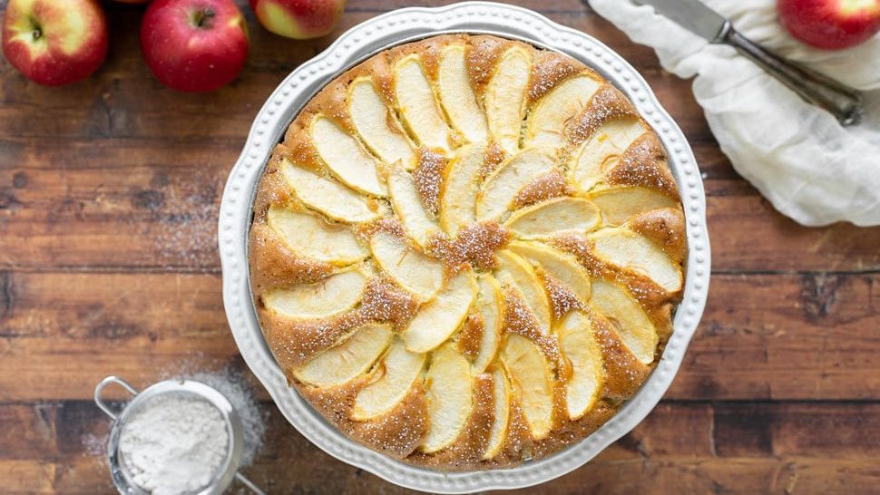 کیک سیب و دارچین قابلمه‌ای