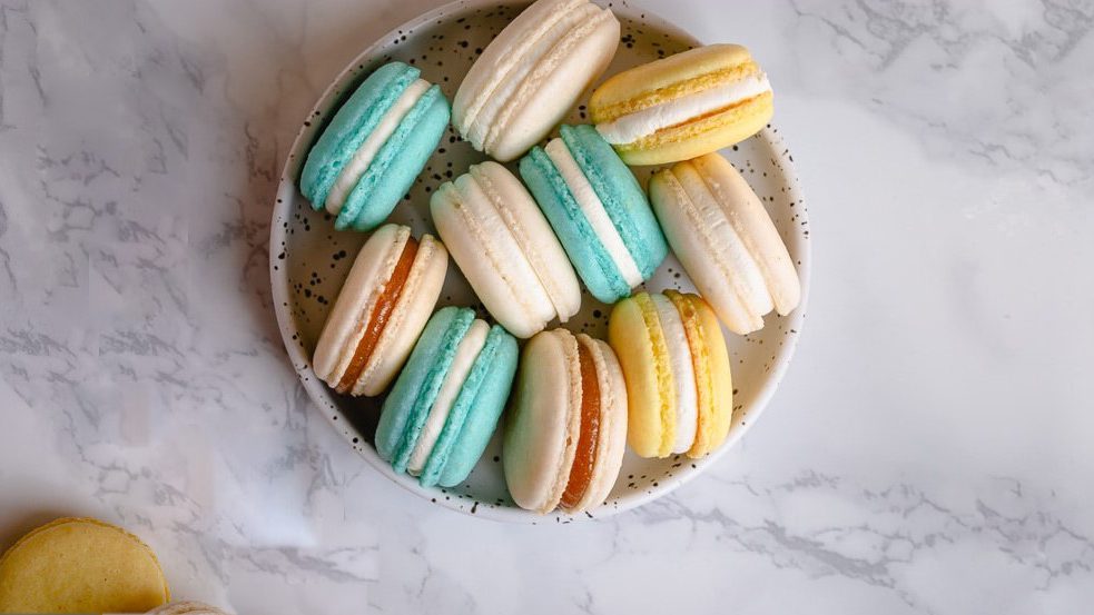 شیرینی ماکارون