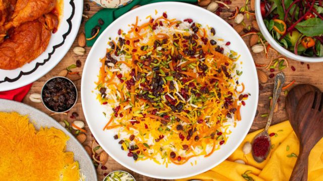 طرز تهیه شیرین پلو مجلسی با طعمی بینظیر به روش رستورانی