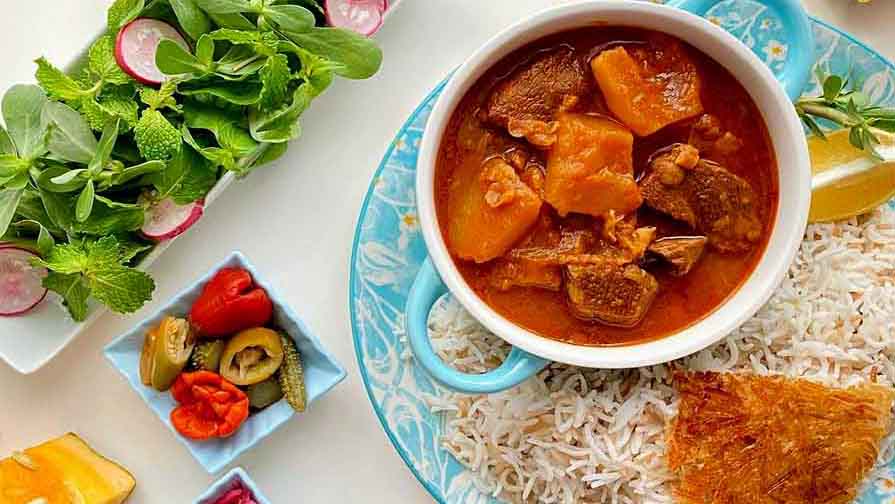طرز تهیه خورش کدو حلوایی با گوشت و مرغ بصورت مرحله‌ای