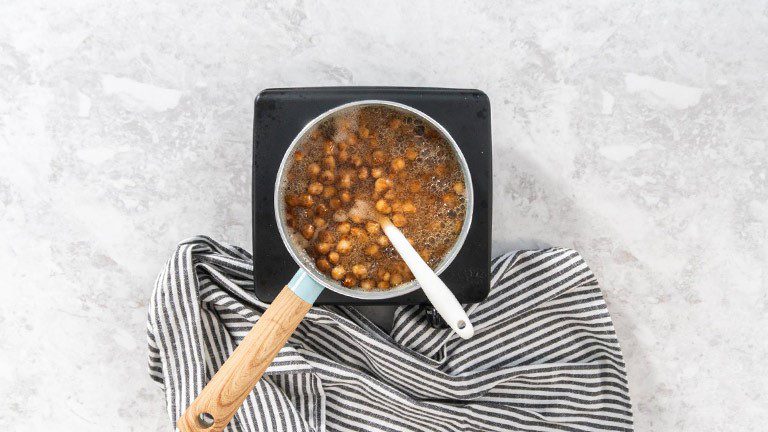 بررسی مدت زمان پخت نخود در زودپز و نکته‌های مهم